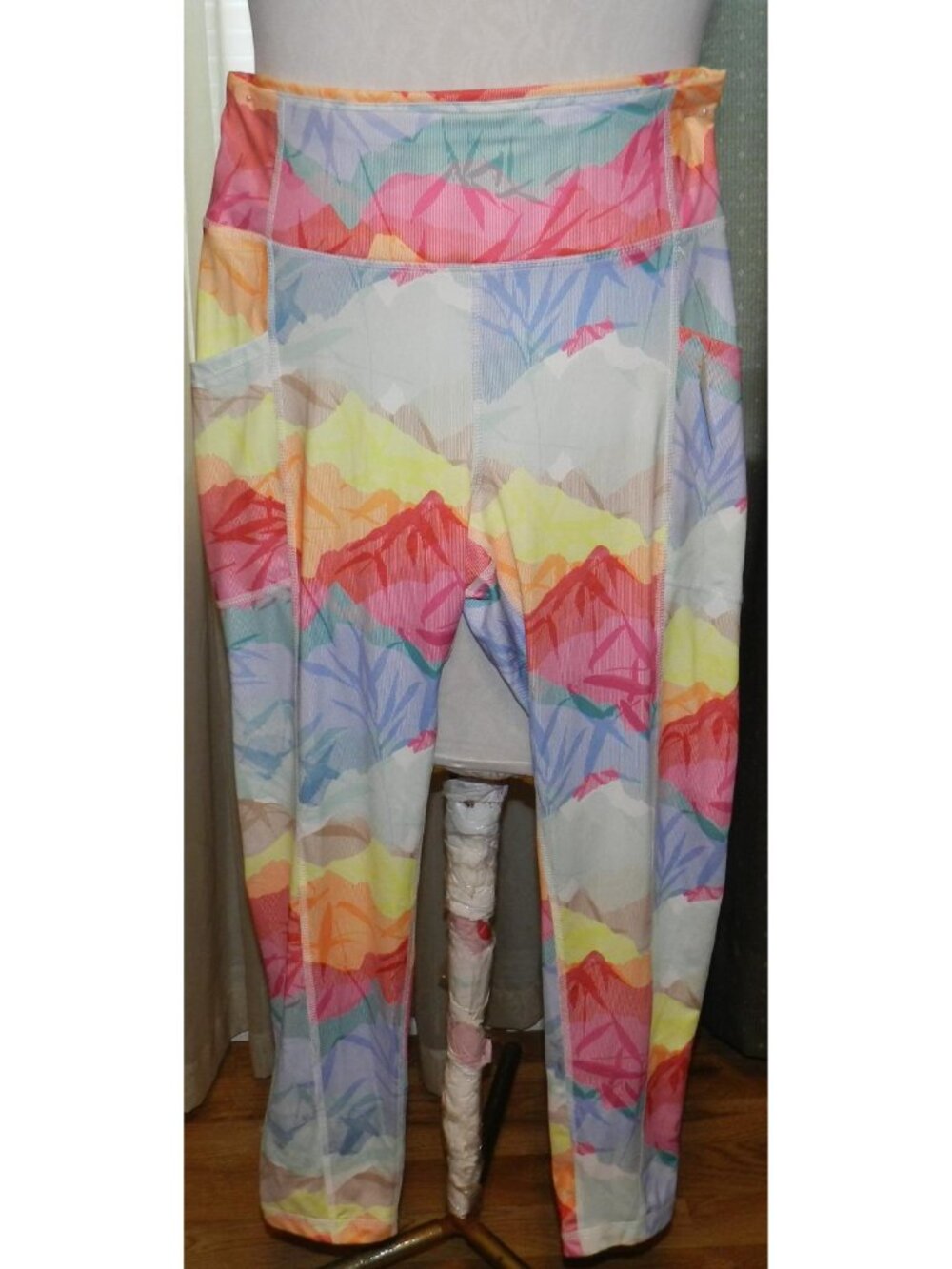 Ladies Pro-Player workout pants size medium pull on great stretch medium